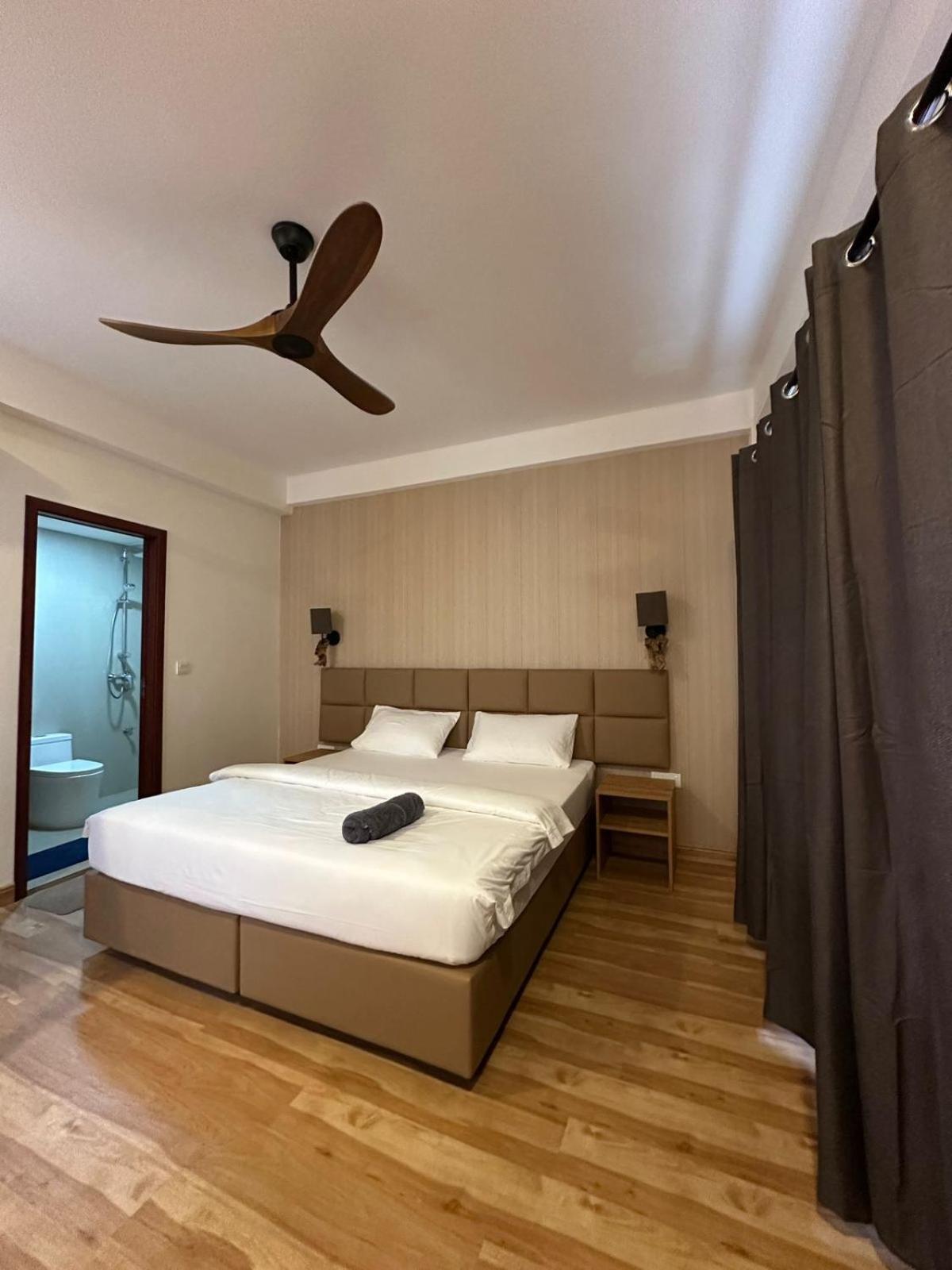 Club Kaafu Maldives Hotel Dhiffushi Ngoại thất bức ảnh